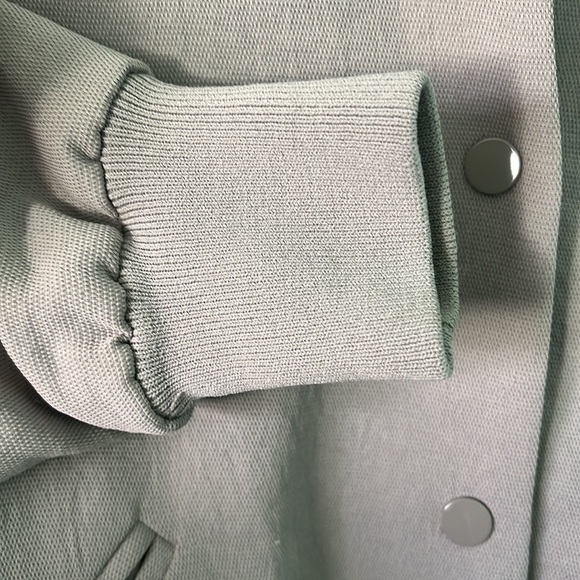 Wilfred - Aritzia - poussin bomber jacket (purple/grey/mauve). - Picture 4 of 11